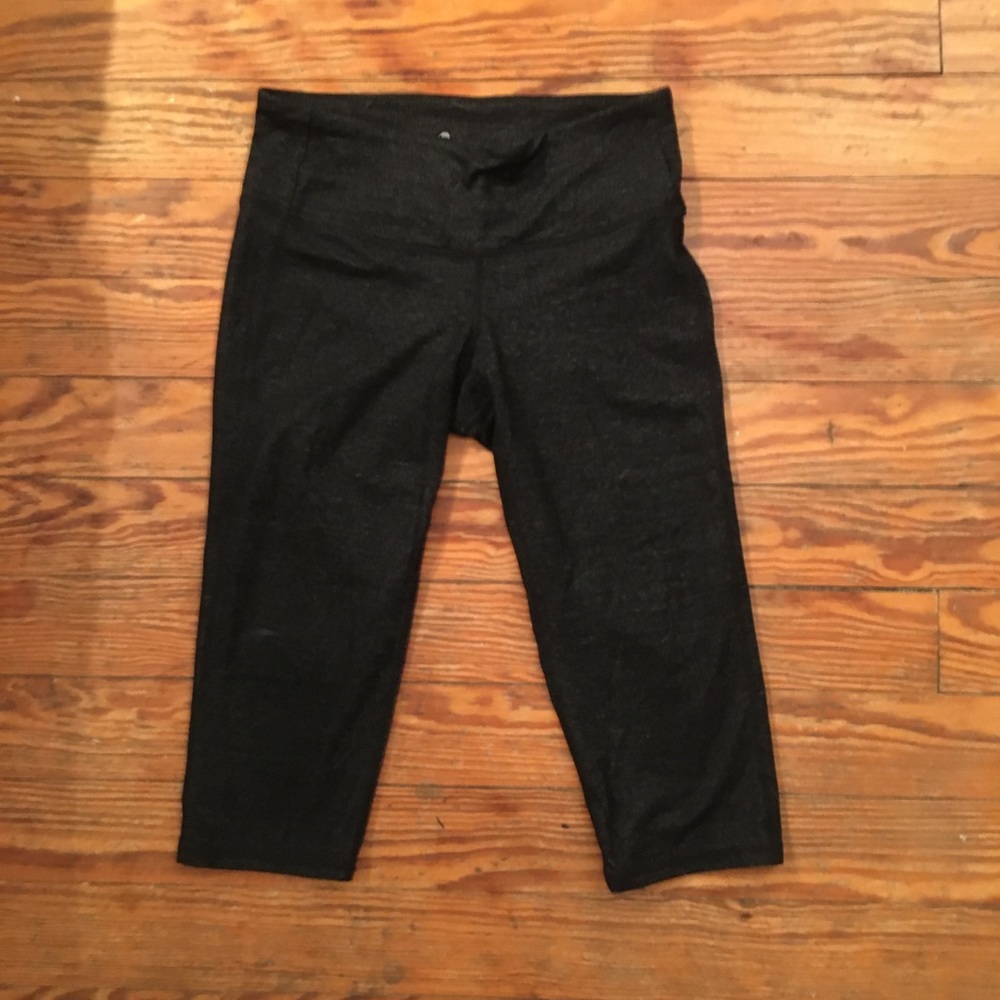 Athleta cropped leggings
